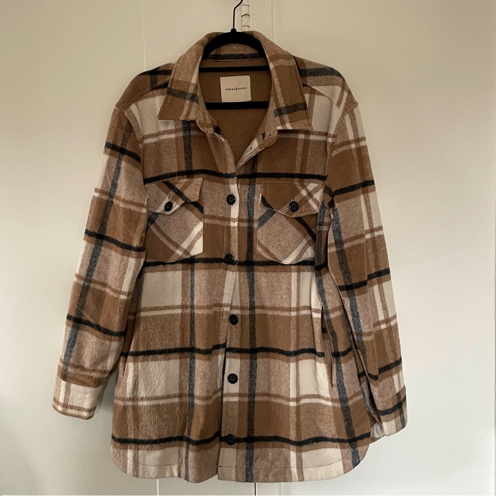Thread & Supply
Tan and ivory plaid jacket

Size M (I’m an XS, wore oversized)
